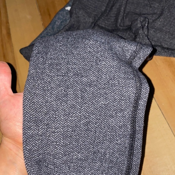 Gray Lululemon leggings - Picture 3 of 3
